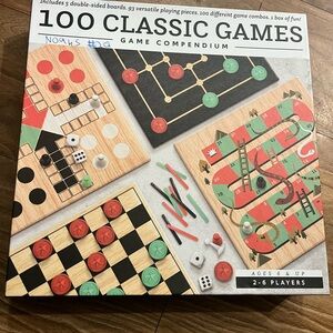 100 Classic Games Set with Red and Green Pieces